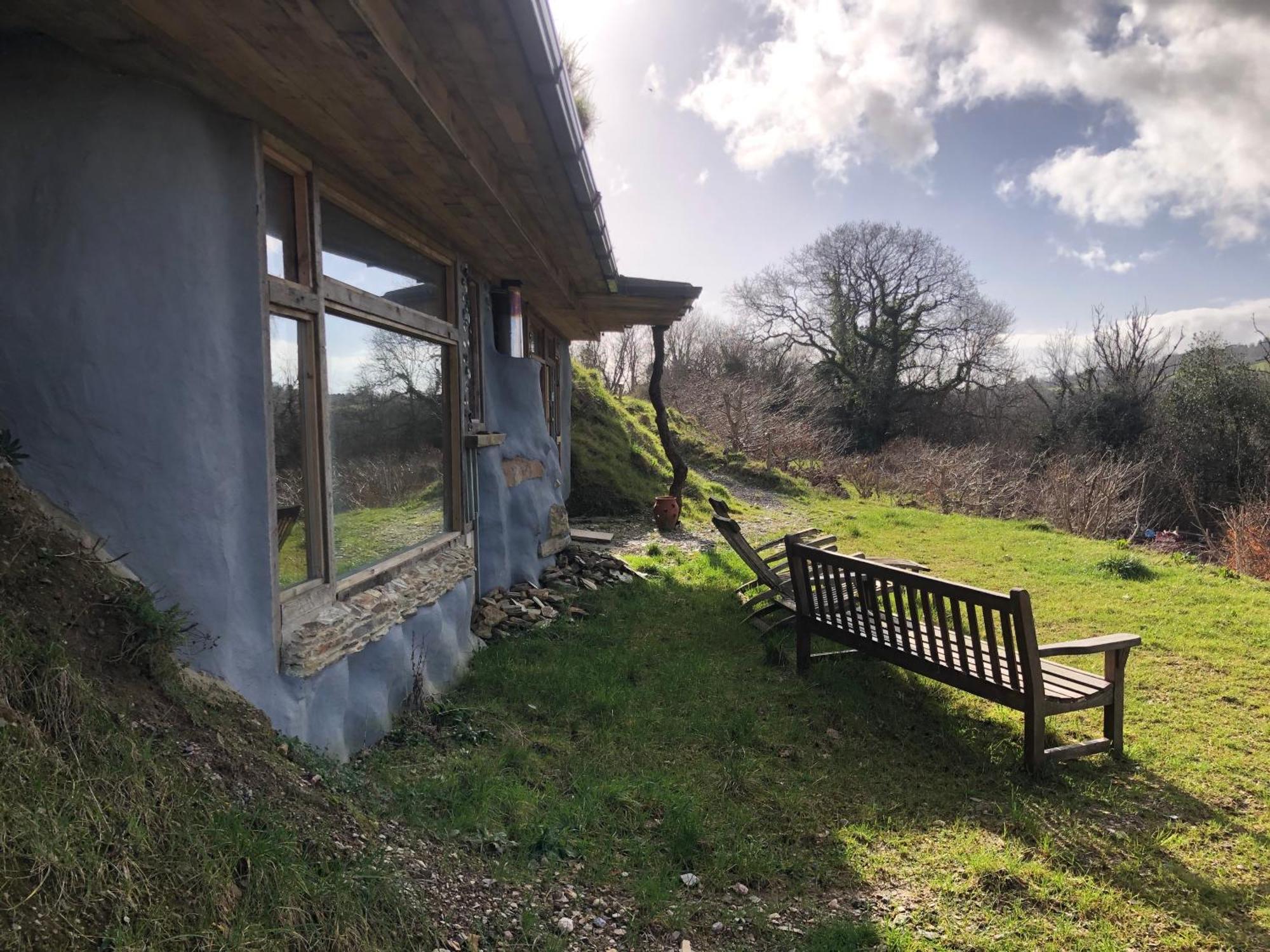 Rabbits 1Or 2 Bedroom Hobbit Style Hillset Earthen Dartmoor Eco Home South Brent Exterior foto
